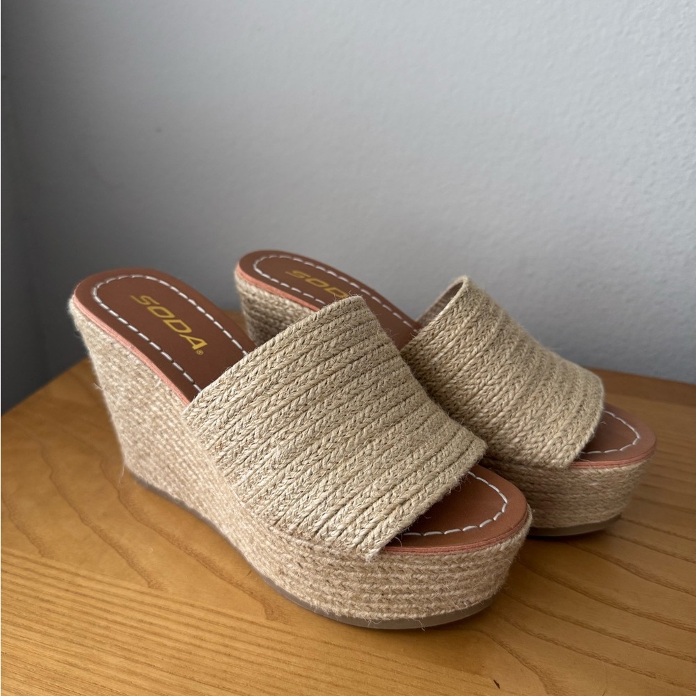 Soda Women's Tan Espadrille Wedge Sandals